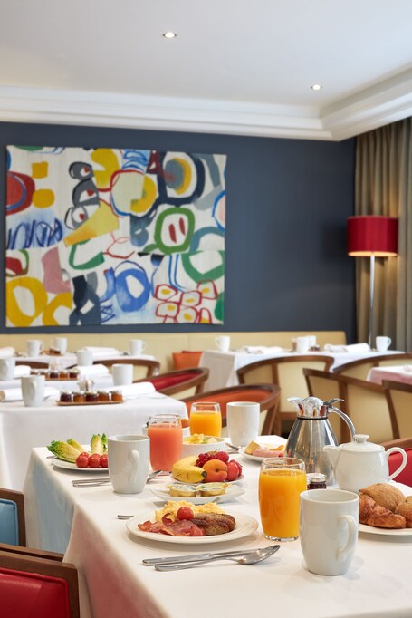 Majestic Hotel SPA Champs Elysees - Image 106