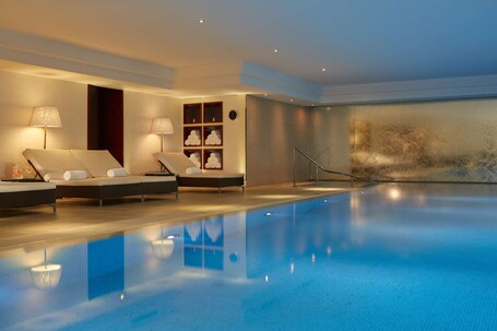 Majestic Hotel SPA Champs Elysees - Image 2