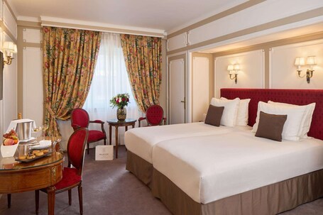 Majestic Hotel SPA Champs Elysees - Image 111