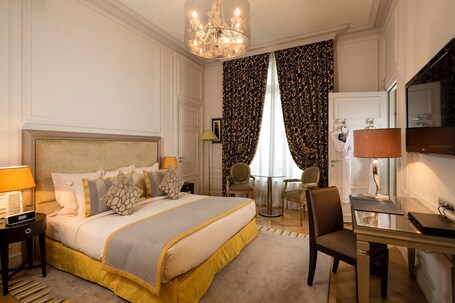 Majestic Hotel SPA Champs Elysees - Image 89