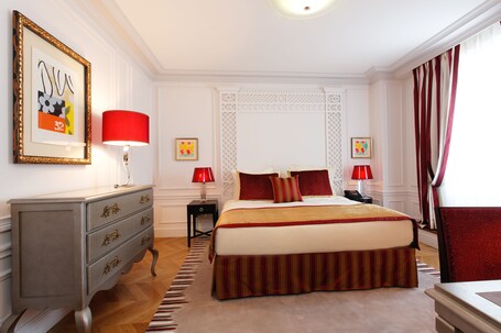 Majestic Hotel SPA Champs Elysees - Image 128
