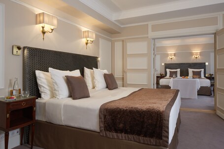 Majestic Hotel SPA Champs Elysees - Image 37