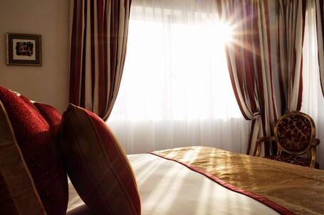 Majestic Hotel SPA Champs Elysees - Image 134