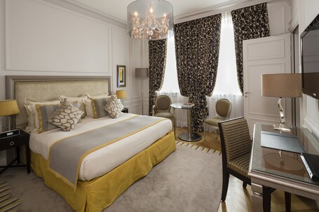 Majestic Hotel SPA Champs Elysees - Image 83
