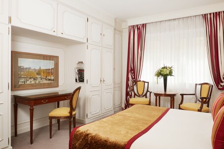Majestic Hotel SPA Champs Elysees - Image 130