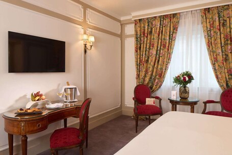 Majestic Hotel SPA Champs Elysees - Image 133