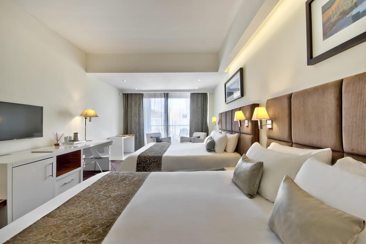 Deluxe Room | Egyptian cotton sheets, premium bedding, memory-foam beds, in-room safe