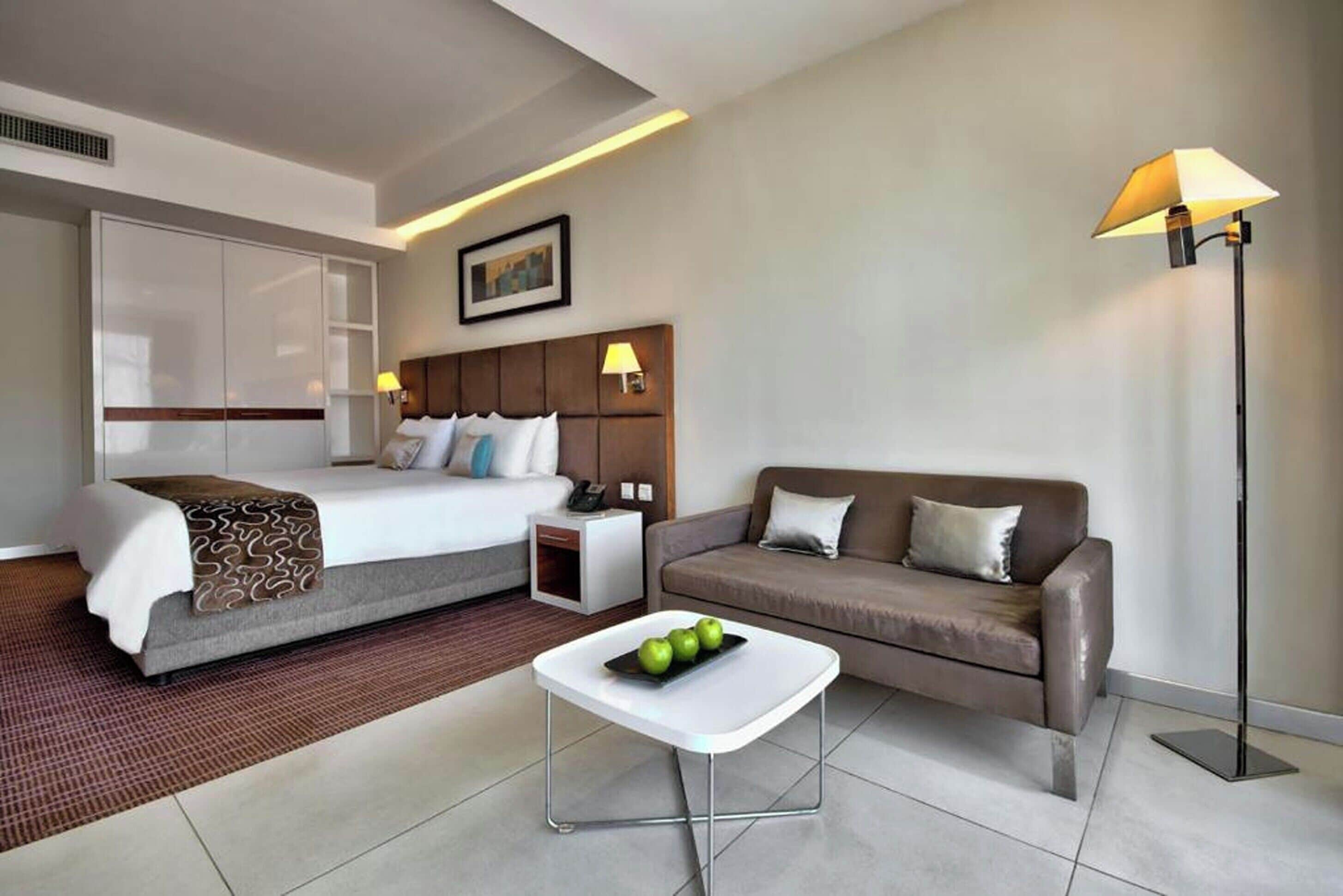 Junior Suite | Egyptian cotton sheets, premium bedding, memory foam beds, in-room safe