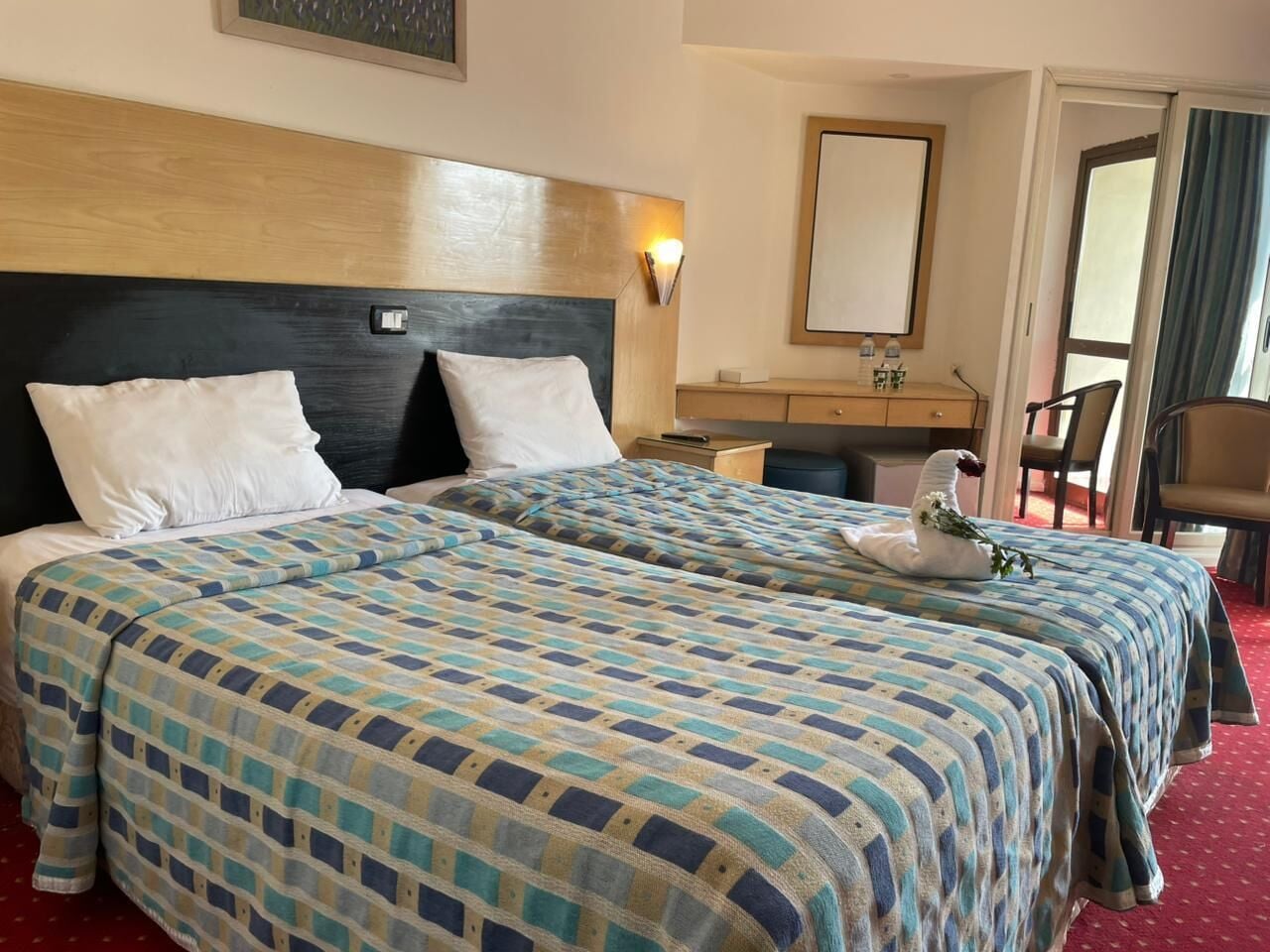 Standard Triple Room | Minibar, in-room safe, desk, free WiFi