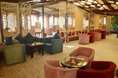 Aracan Pyramids Hotel