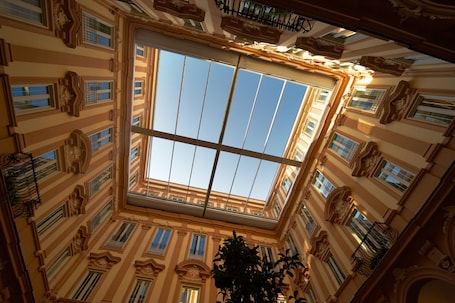 Interior. Grand Hotel Piazza Borsa