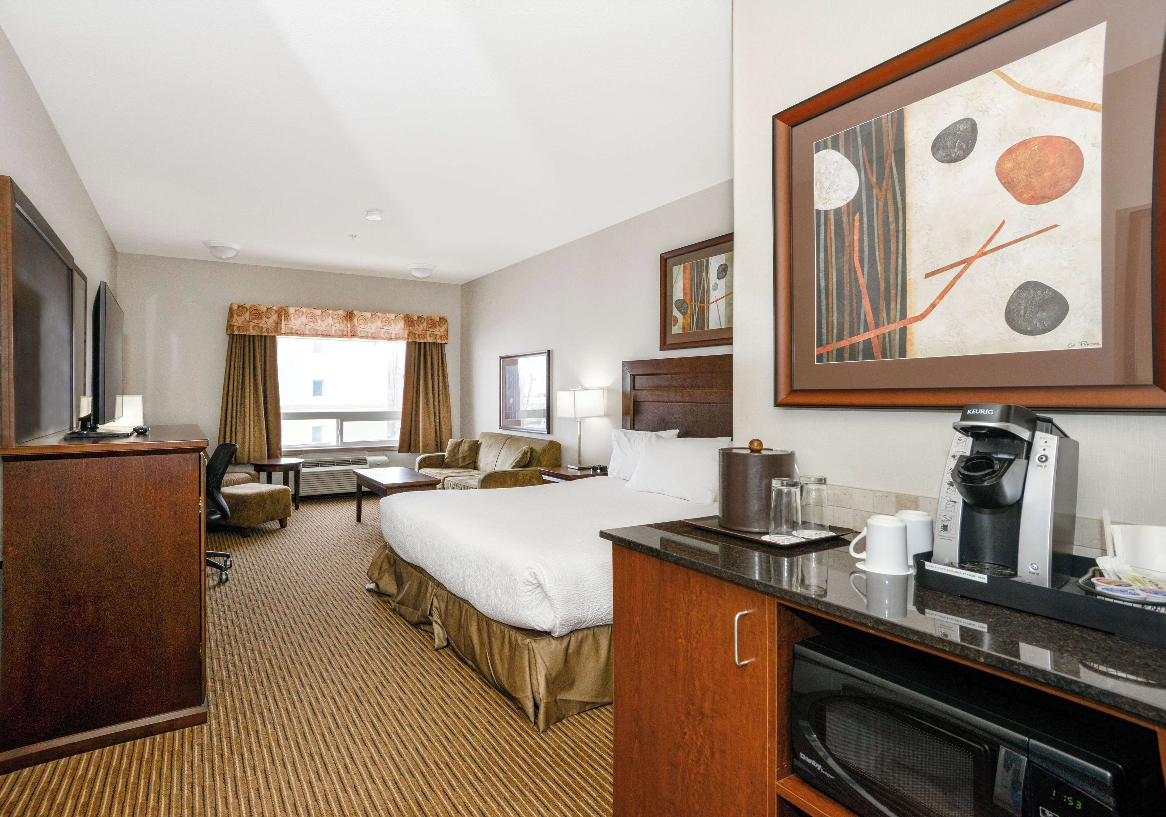 desk, laptop workspace, iron/ironing board, free cots/infant beds