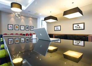 Lobby-Lounge