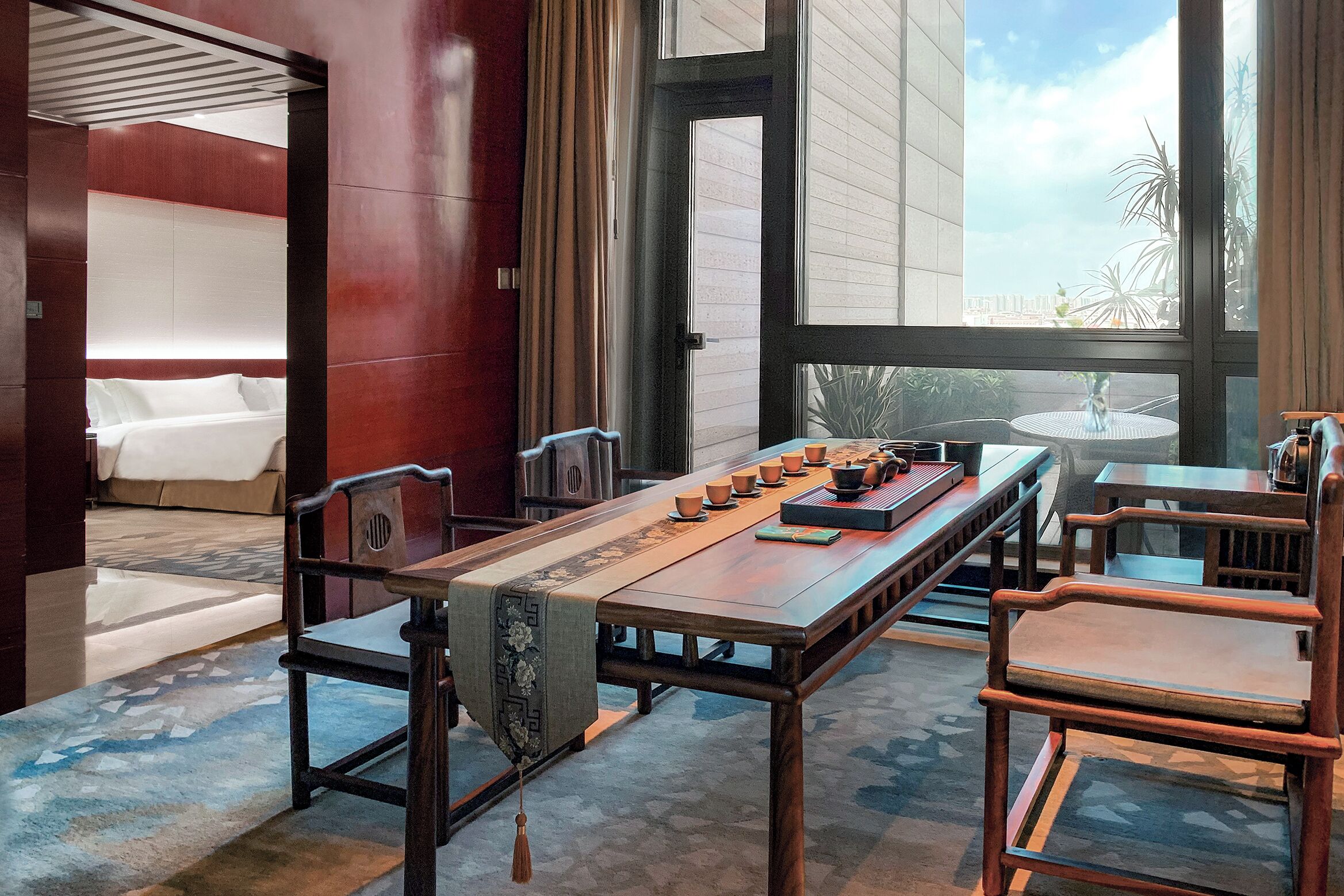 Continental Premier Suite King Room | Living area | 42-inch LCD TV with satellite channels, TV