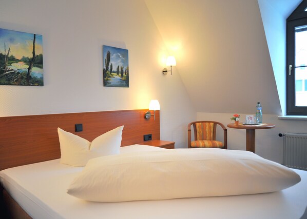 Desk, laptop workspace, free cots/infant beds, free WiFi