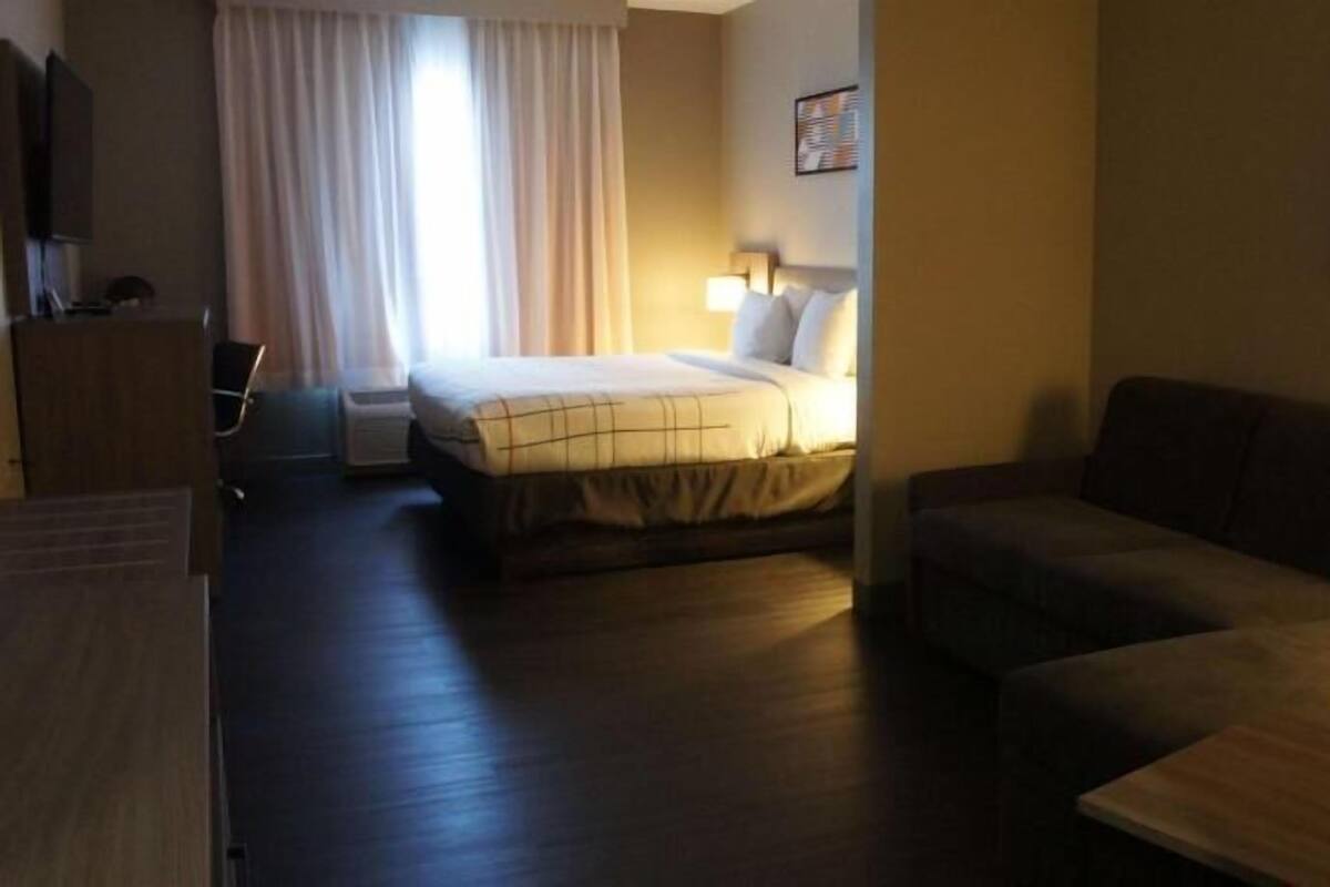 Ropa de cama de alta calidad y escritorio