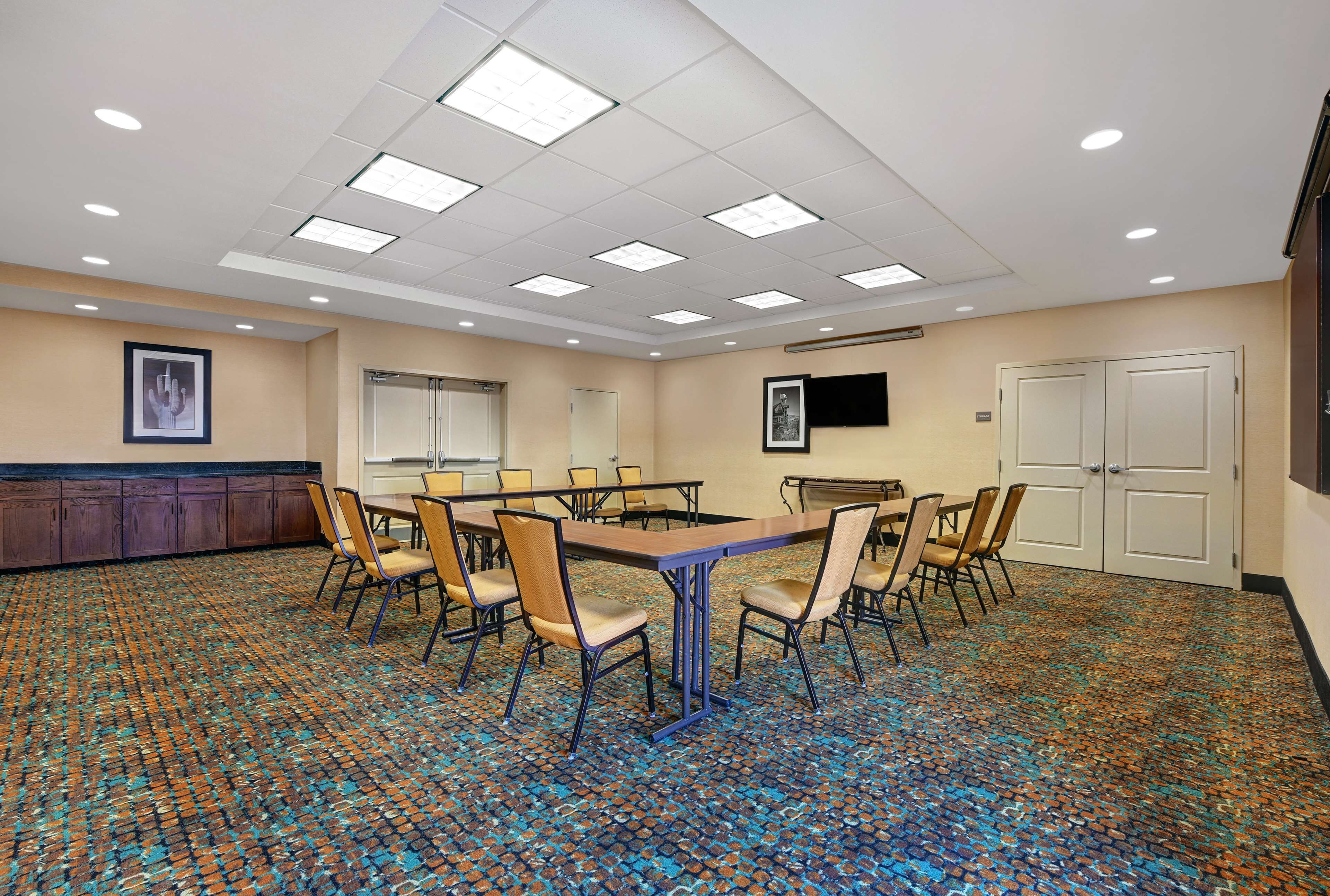 Meeting facility