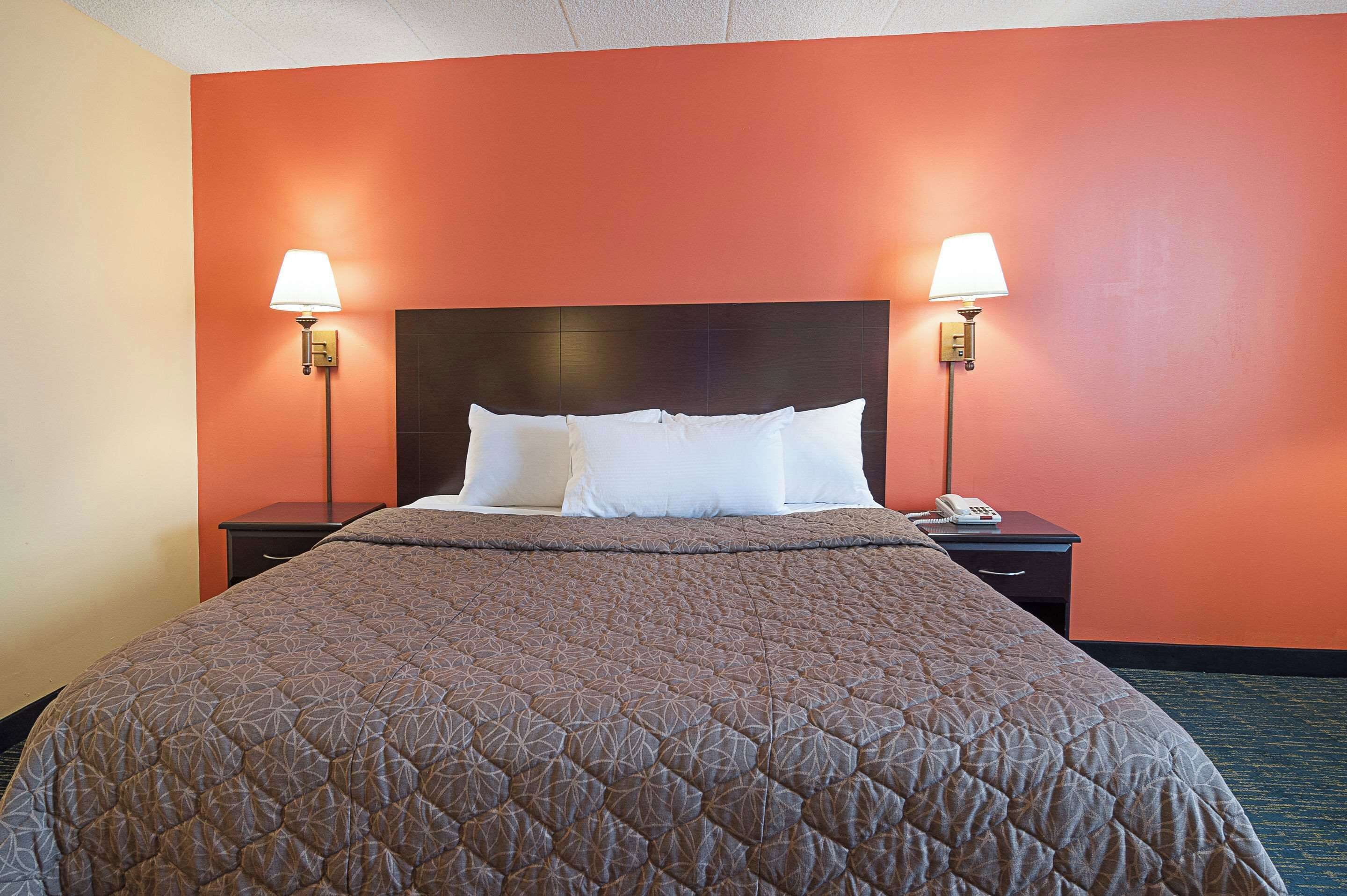 Photo - Rodeway Inn Meadowlands