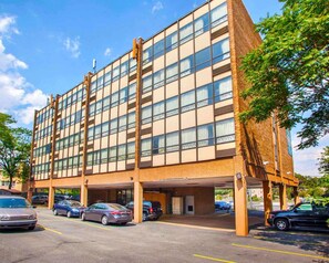 Exterior - Rodeway Inn Meadowlands (Secaucus)