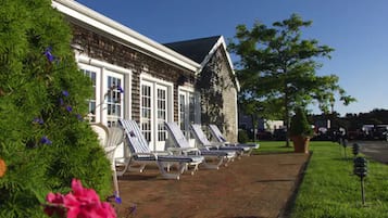 Sun deck