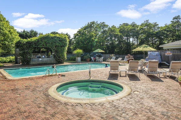Indoor pool, seasonal outdoor pool, pool umbrellas, sun loungers