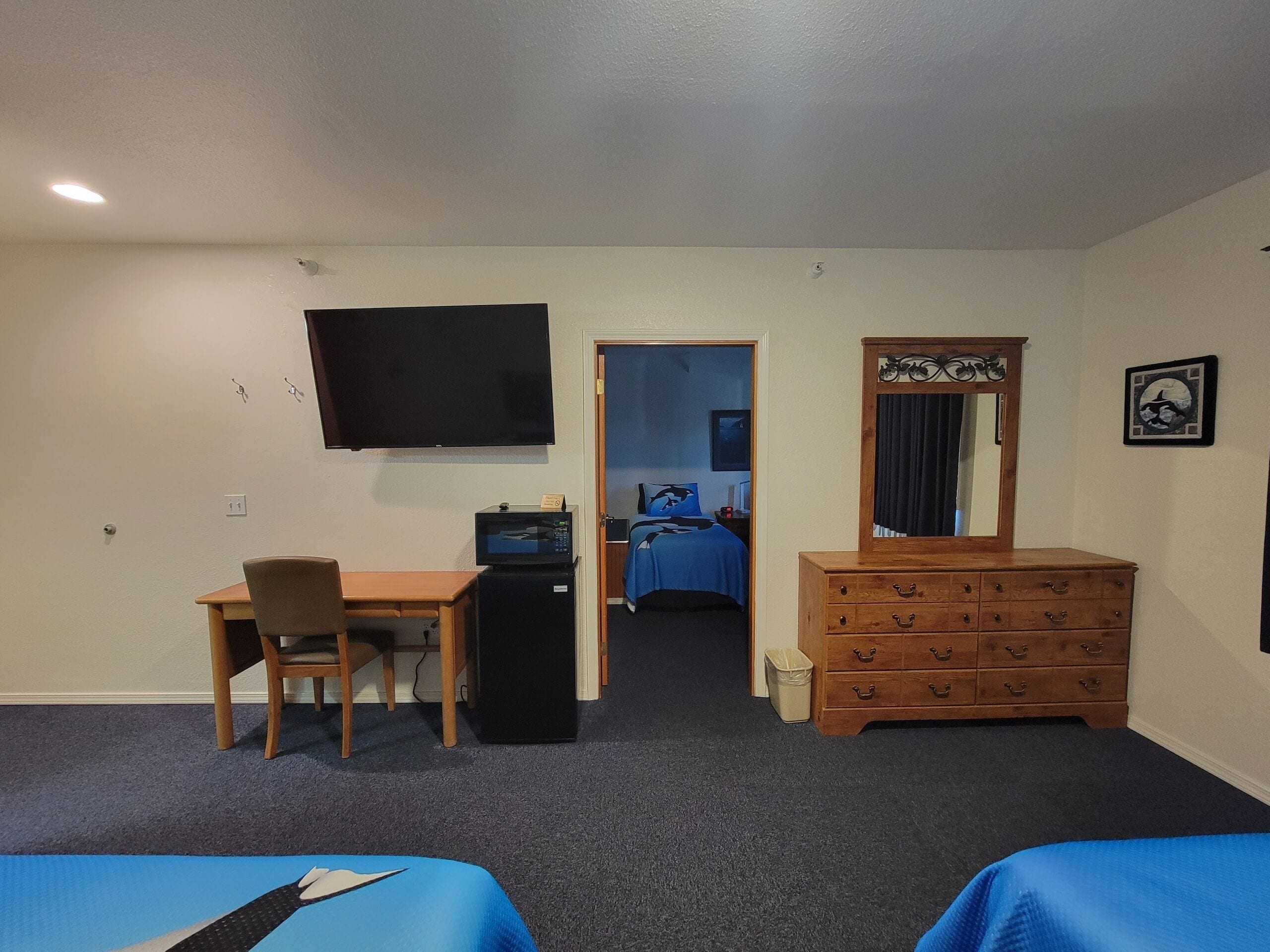 Standard Suite, Ensuite, Mountain View (216)