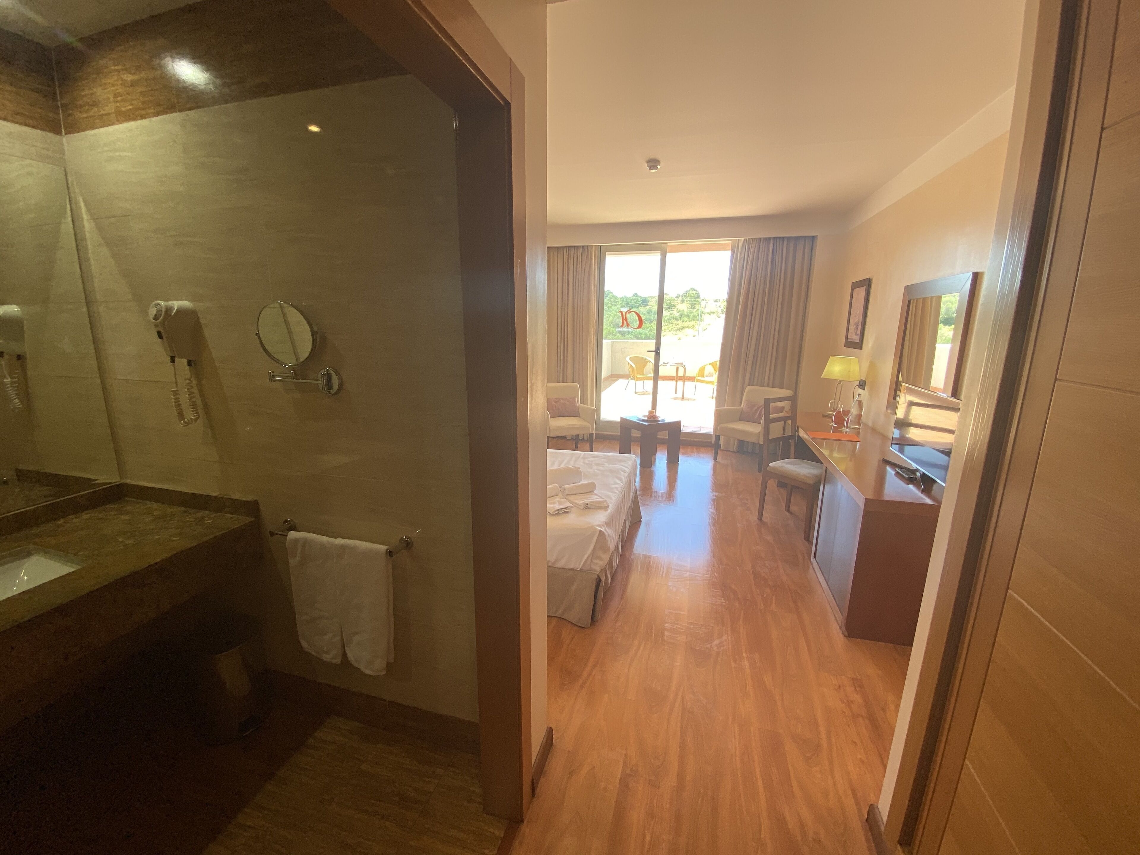 minibar, in-room safe, desk, soundproofing