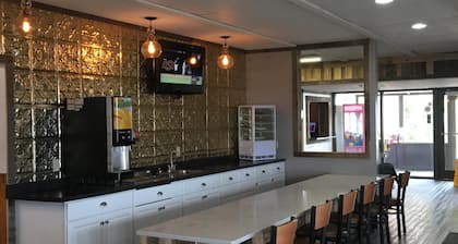 Sunlac Inn