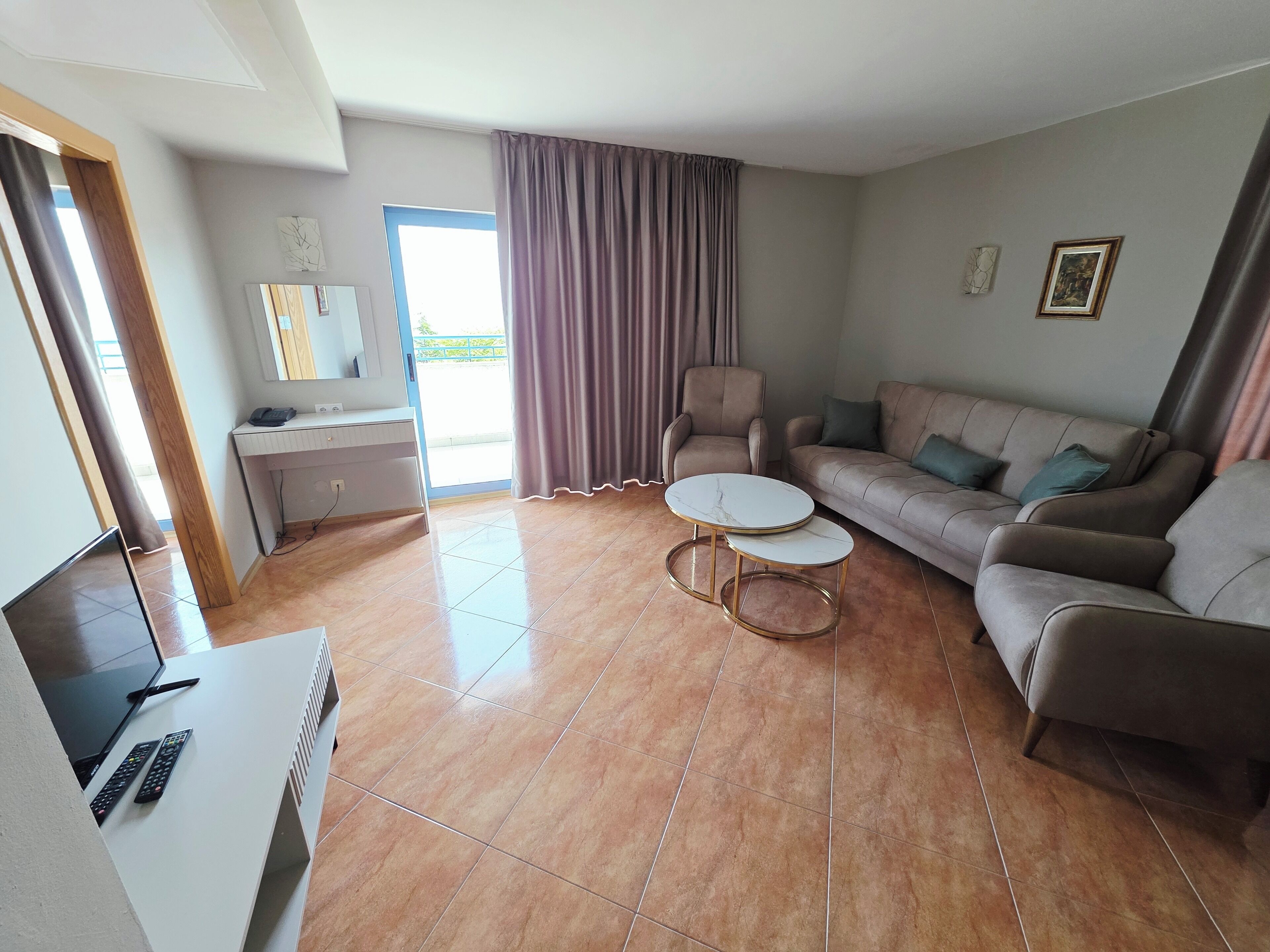 panoramic apartment | 1 bedroom, desk, iron/ironing board, free wifi