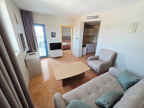 Panoramic Apartment | Desk, iron/ironing board, free WiFi, bed sheets - Bora Bora (Nessebar)
