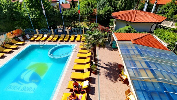 Ảnh chưa phân loại, 1 trong số 51 ảnh, nút