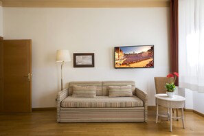 ファミリー ルーム | リビング エリア | LED テレビ