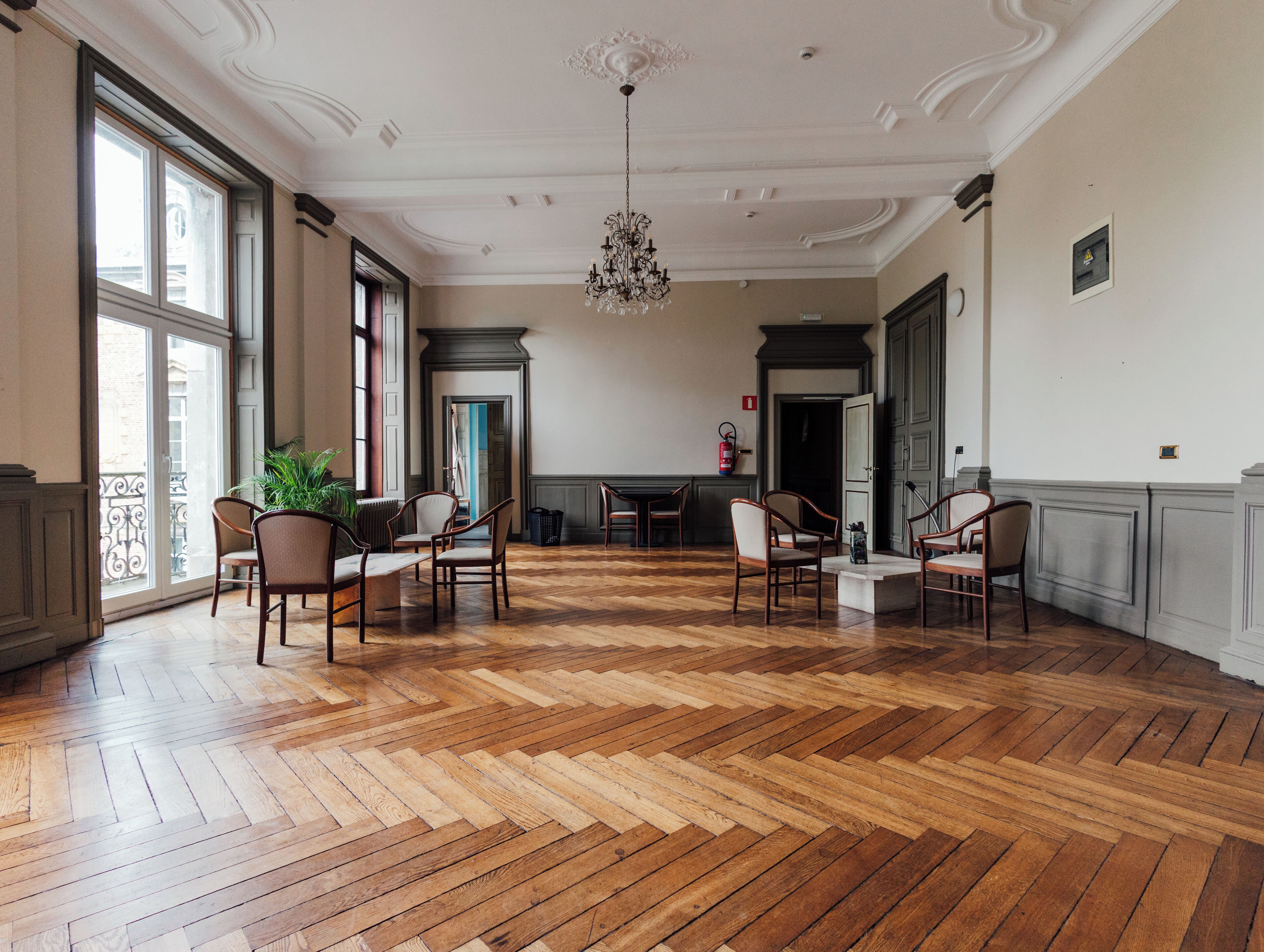 Coin salon dans le hall