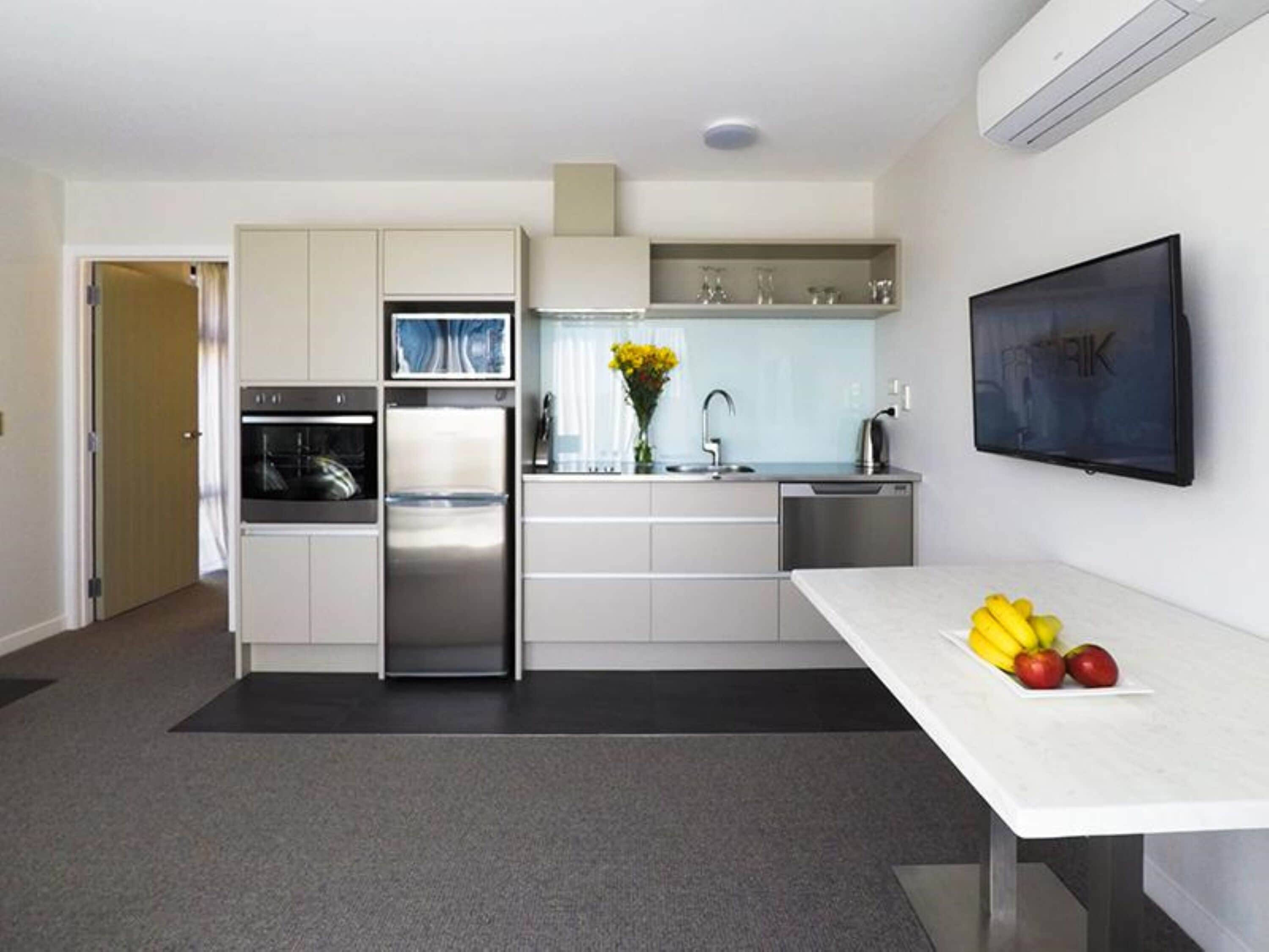 Premium Apartment, 1 Bedroom | Private kitchen