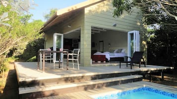 Boutique Red Ivory Sleeps 2 | 1 quarto, roupas de cama premium, individualmente decorados