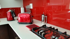 Boutique Red Ivory Sleeps 2 | Roupas de cama premium, individualmente decorados