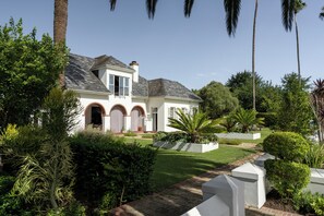 Exterior - The Wild Mushroom Luxury Country House (Stellenbosch)
