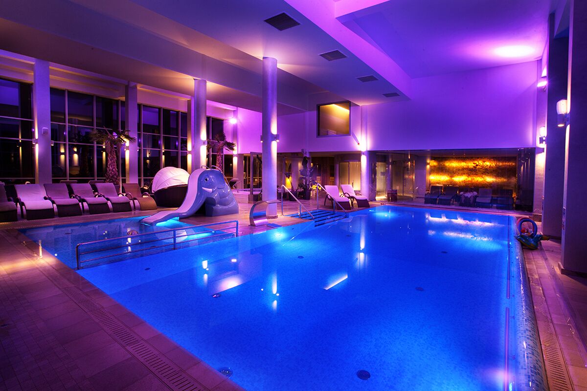 indoor pool, open 8 am to 10 pm, pool loungers