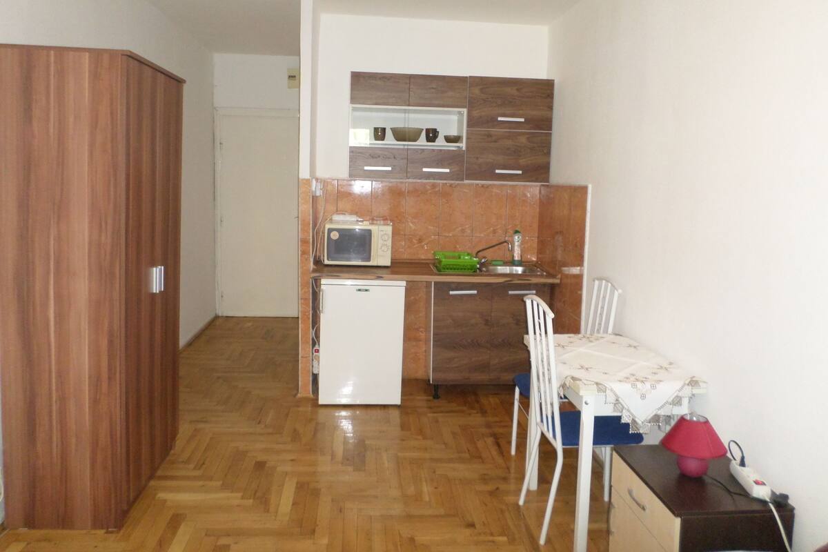 Apartment for 2 people | 1 間睡房、高級寢具、房內夾萬、遮光窗簾/窗簾