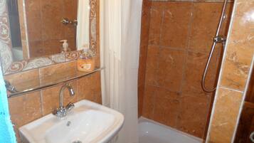 1 bedroom, premium bedding, in-room safe, blackout curtains