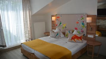 Una scrivania, ferro/asse da stiro, Wi-Fi gratuito