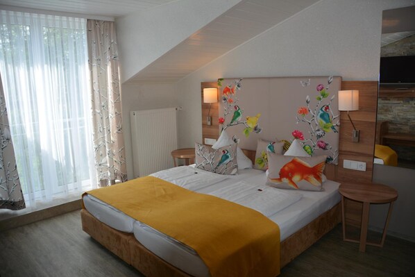 Desk, iron/ironing board, free WiFi