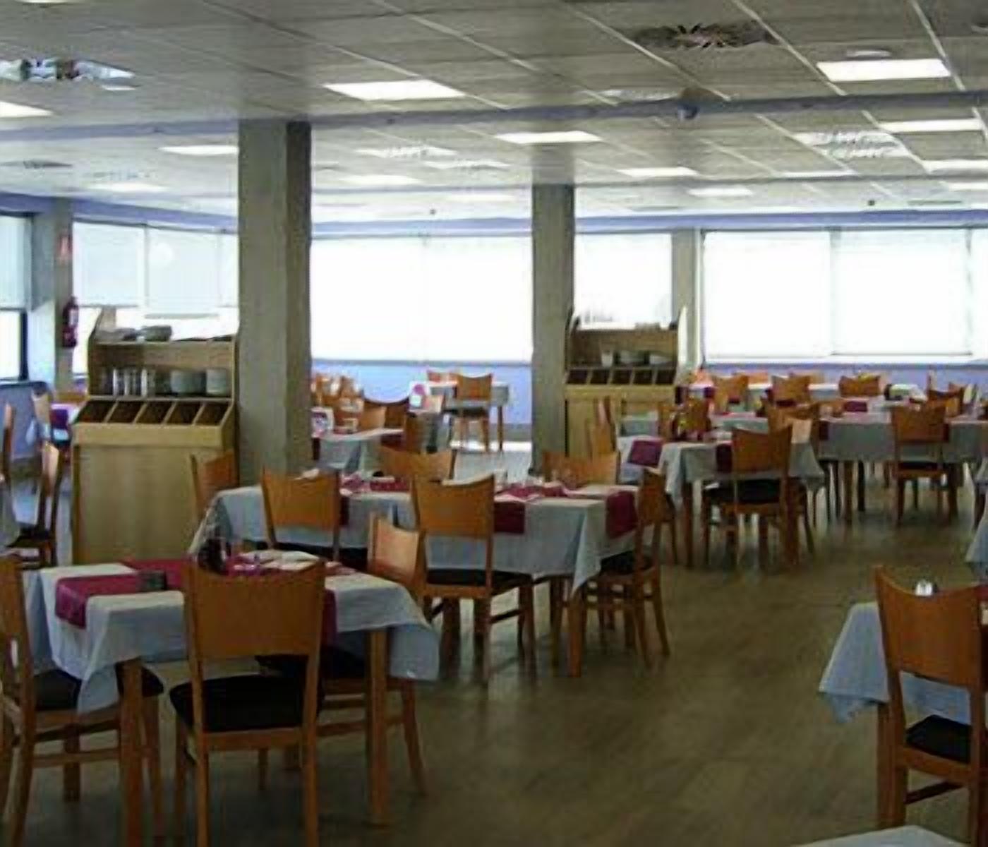 breakfast, lunch, dinner served; local cuisine