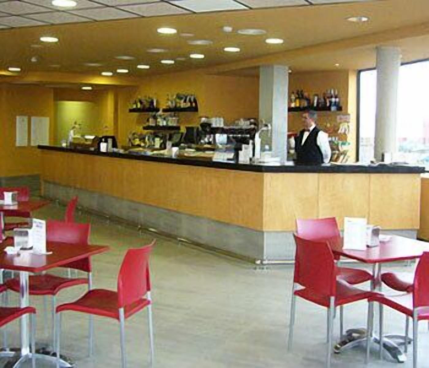 Breakfast, lunch, dinner served; local cuisine 