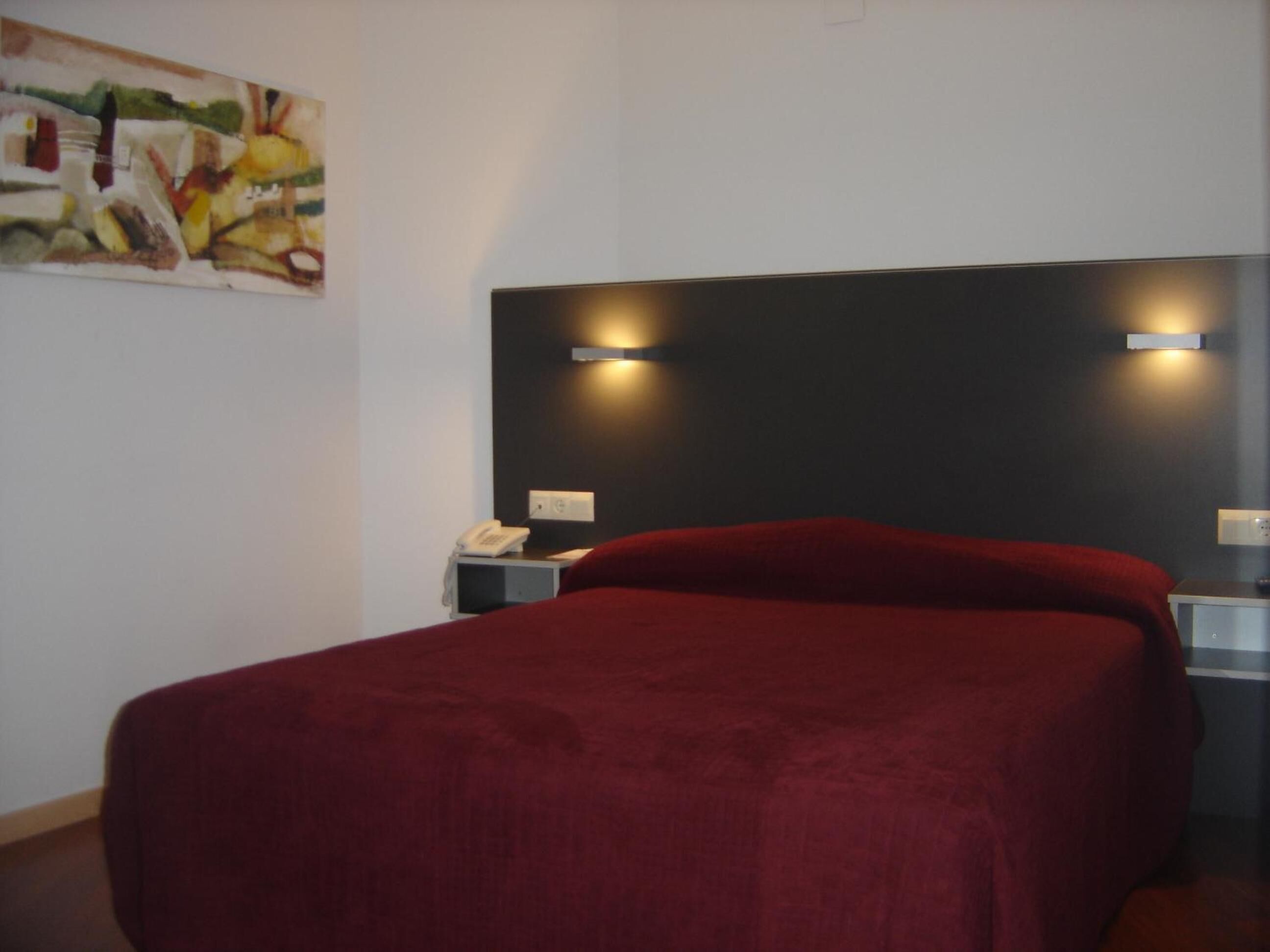 premium bedding, in-room safe, desk, free cots/infant beds