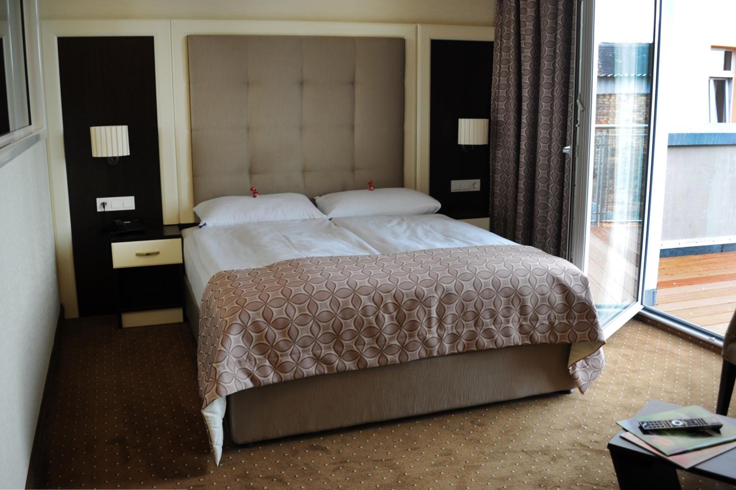 1 bedroom, premium bedding, down duvets, select comfort beds