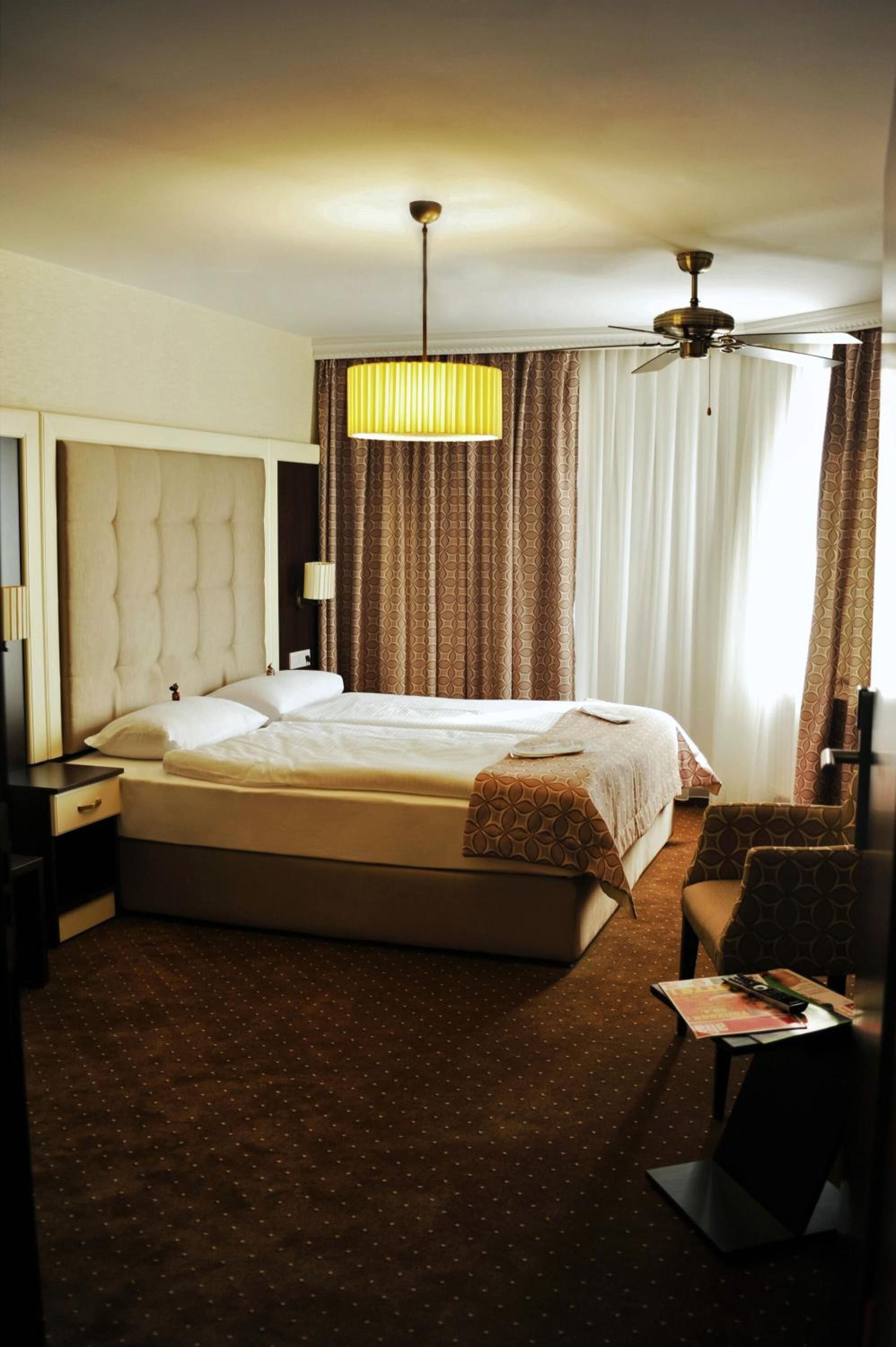 1 bedroom, premium bedding, down duvets, select comfort beds