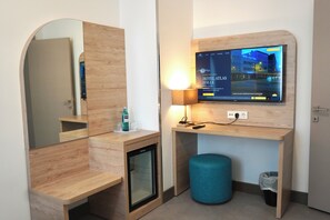 Premium bedding, down comforters, Select Comfort beds, minibar - Hotel Atlas Halle (Halle (Saale))