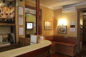 Lobby - Hotel Pomezia (Rome)