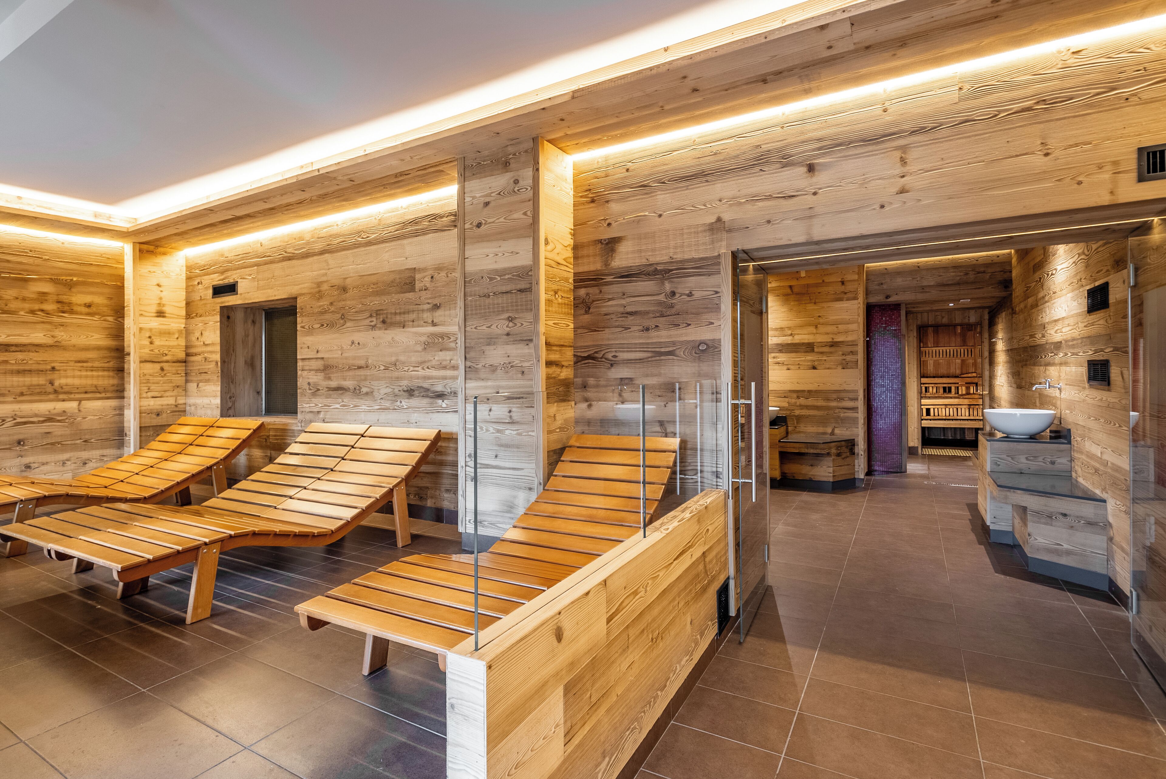 sauna, hot tub, steam room